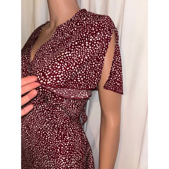 Simplee True Wrap Red Wine Dress Size Large - Picture 4 of 8